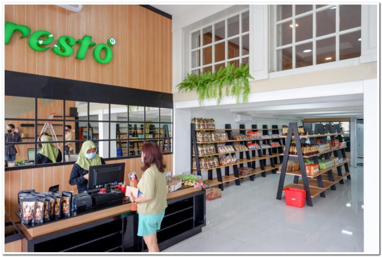 Reddoorz Plus @ Madukoro Raya Semarang Buitenkant foto